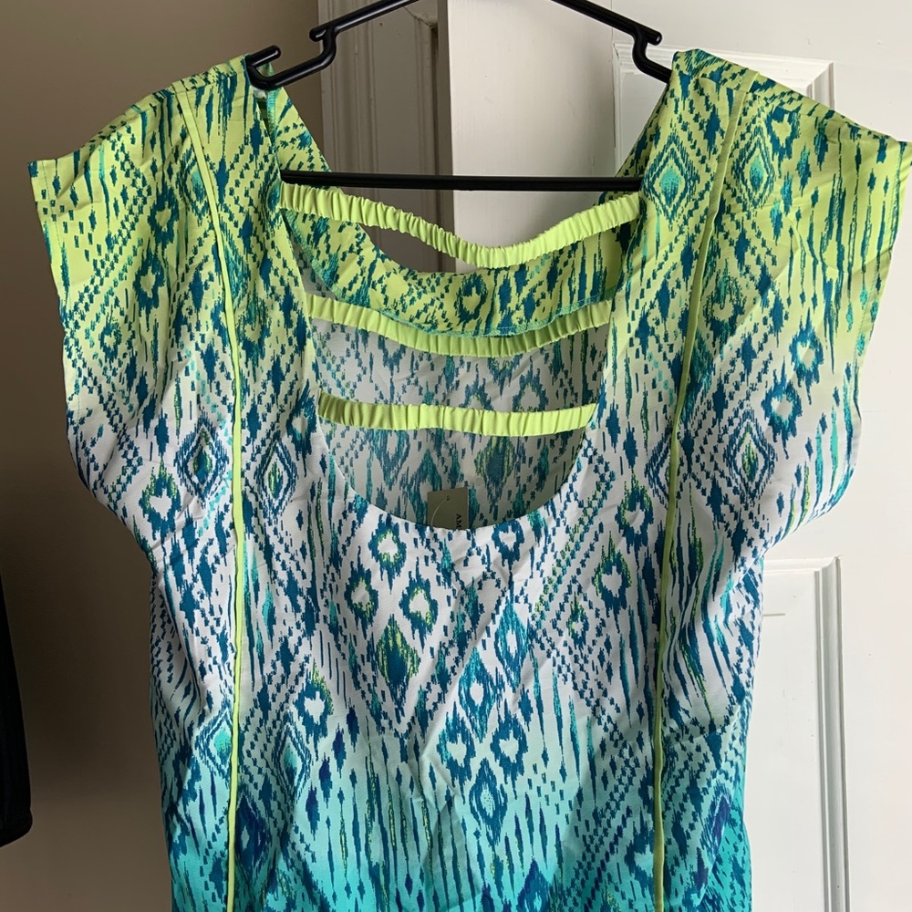 Women’s Top